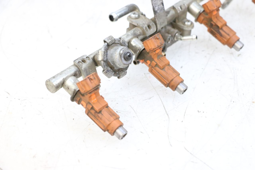 photo de Iniettore YAMAHA FJR ABS 1300 (2006 - 2012) - Altra angolazione