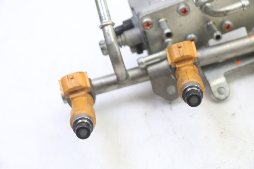 photo de INIETTORE YAMAHA FZ6 FAZER S2 600 (2007 - 2011) - Altra angolazione