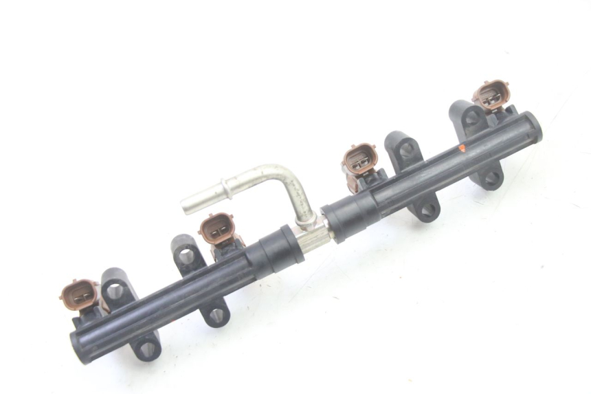 photo de Iniettore SUZUKI GSR 750 (2011 - 2017) - Altra angolazione