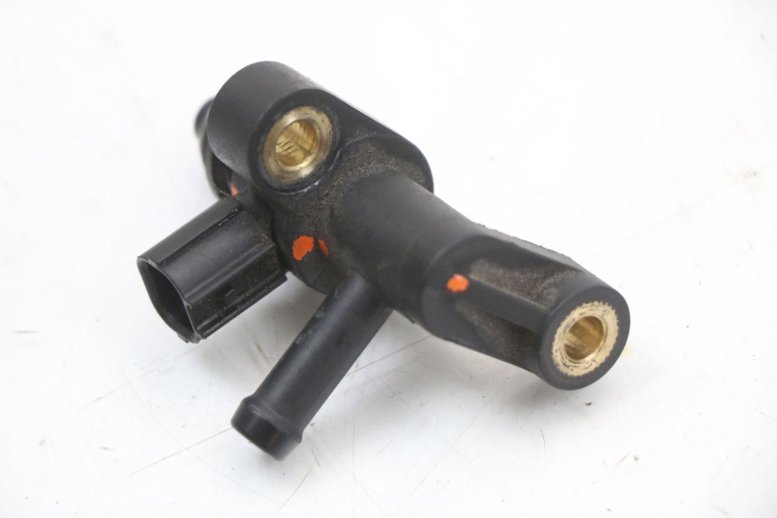 photo de INIETTORE PEUGEOT KISBEE 4T 50 (2018 - 2022) - Altra angolazione