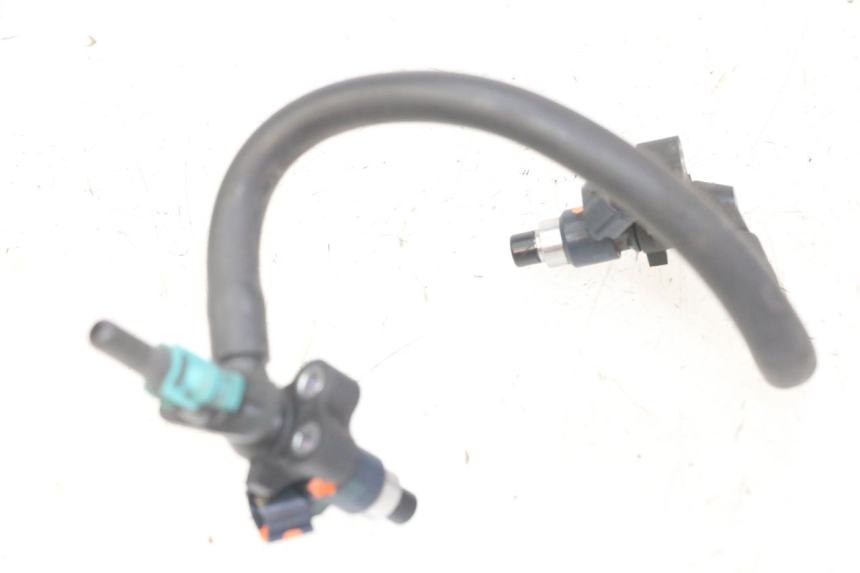 photo de INIETTORE HONDA NTV DEAUVILLE ABS 700 (2007 - 2016) - Dettagli dei punti di fissaggio