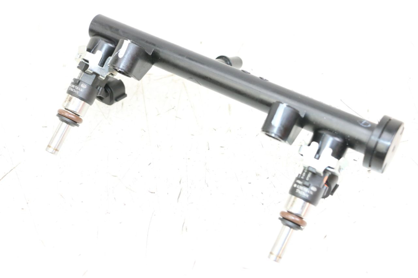 photo de INIETTORE ROYAL ENFIELD CONTINENTAL GT 650 (2019 - 2024) - Vista principale