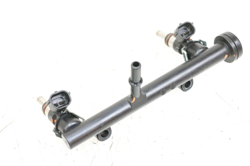 photo de INIETTORE ROYAL ENFIELD CONTINENTAL GT 650 (2019 - 2024) - Stato della superficie e materiale