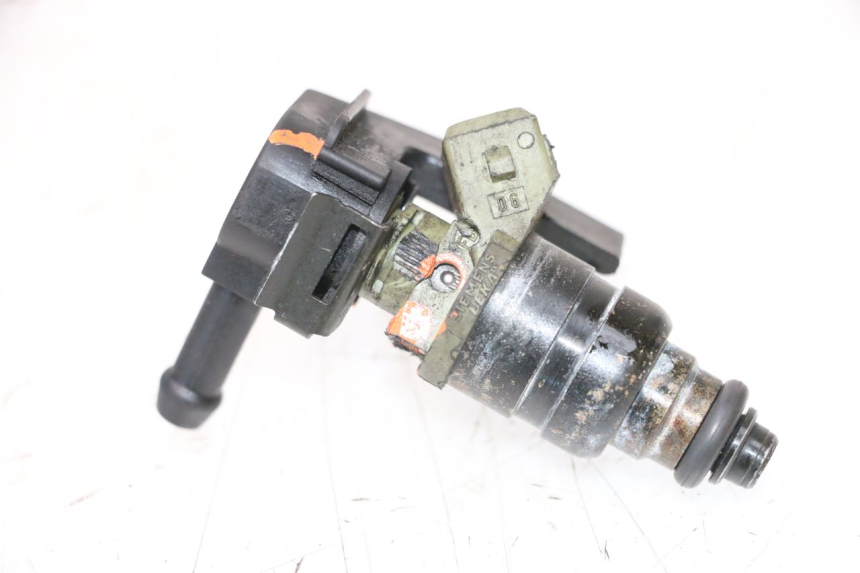 photo de INIETTORE PEUGEOT SATELIS COMPRESSOR K15 125 (2006 - 2009) - Vista principale