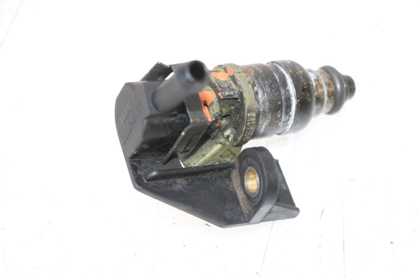 photo de INIETTORE PEUGEOT SATELIS COMPRESSOR K15 125 (2006 - 2009) - Dettaglio del componente