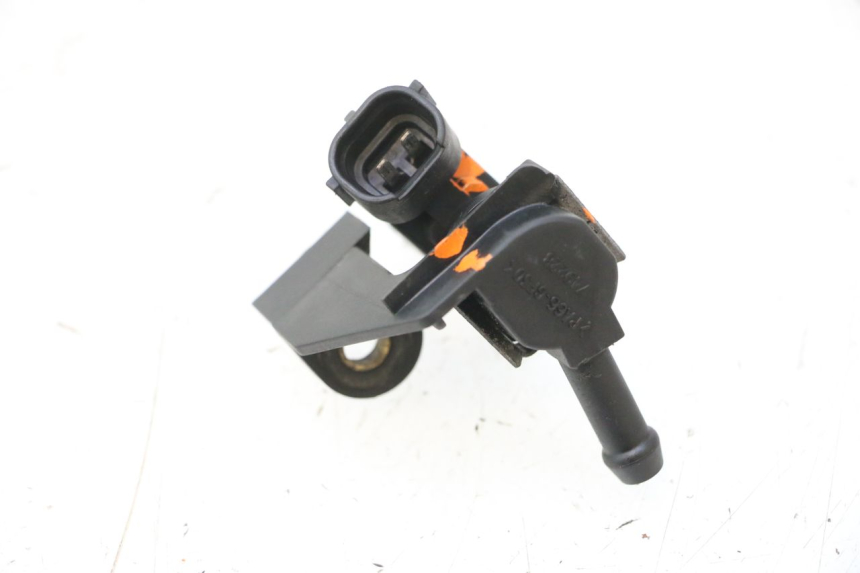 photo de INIETTORE PEUGEOT SATELIS 125 (2006 - 2009) - Altra angolazione
