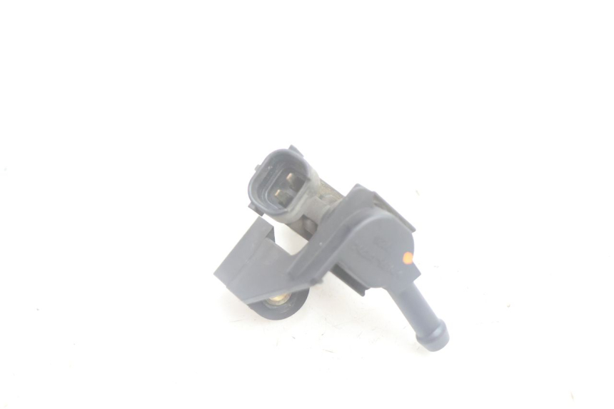 photo de INIETTORE PEUGEOT SATELIS 125 (2006 - 2009) - Altra angolazione