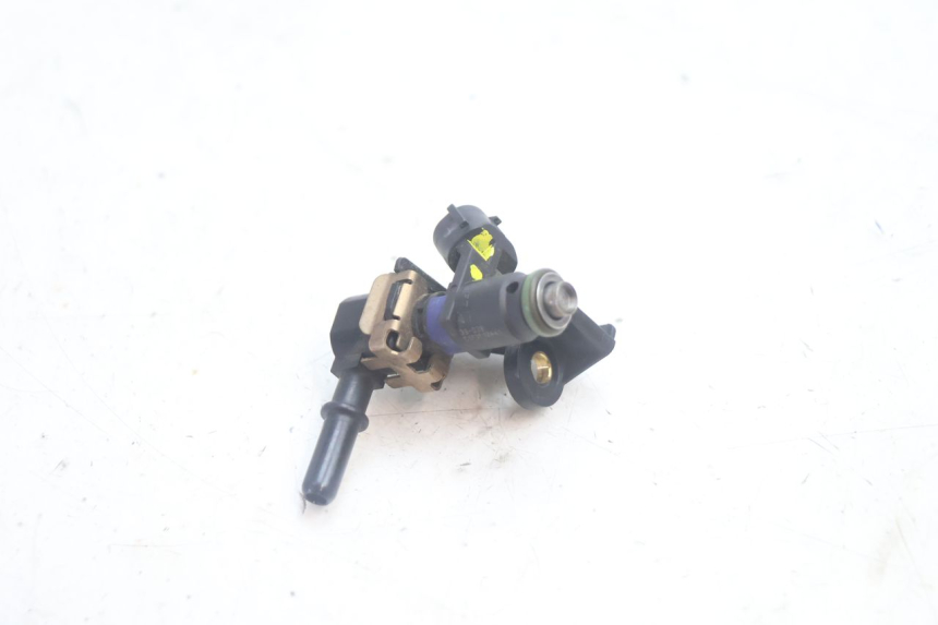 photo de INIETTORE PEUGEOT SATELIS 125 (2013 - 2018) - Altra angolazione