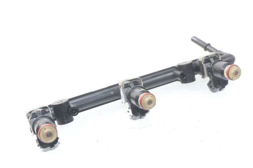 photo de Iniettore TRIUMPH SPRINT ST ABS 1050 (2005 - 2007) - Dettagli dei punti di fissaggio