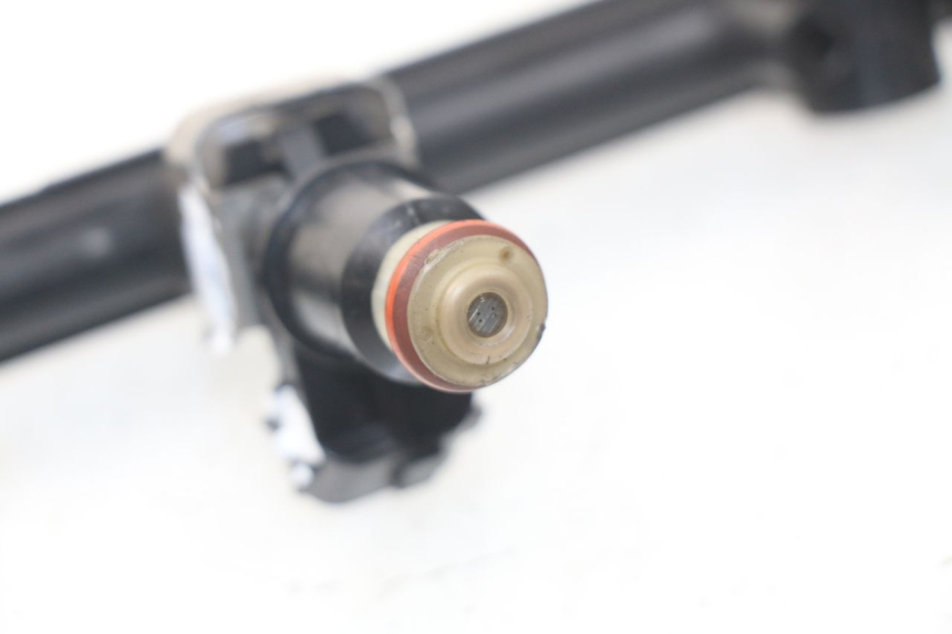 photo de Iniettore TRIUMPH SPRINT ST ABS 1050 (2005 - 2007) - Stato della superficie e materiale