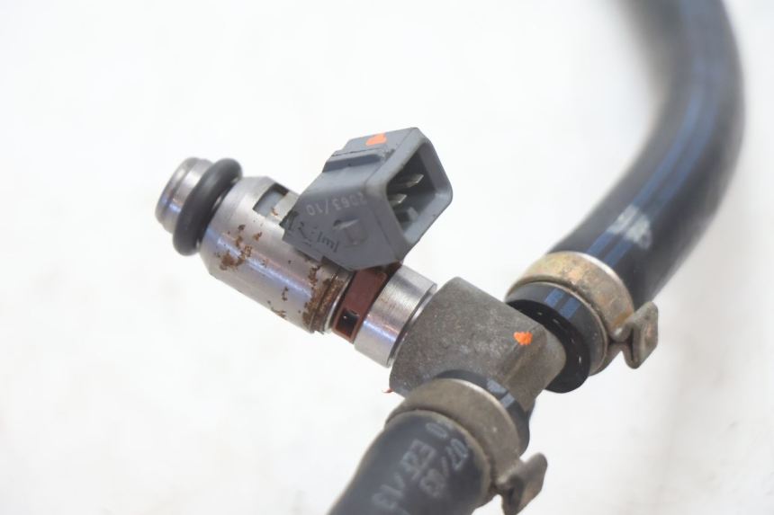 photo de INIETTORE DUCATI SS IE DS CARENEE 1000 (2002 - 2006) - Stato della superficie e materiale