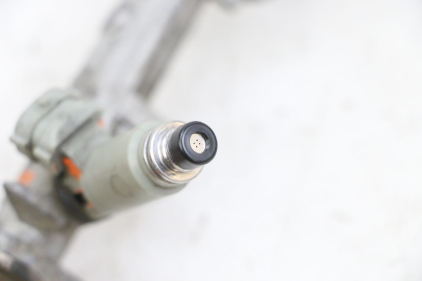 photo de INIETTORE YAMAHA TDM ABS 900 (2002 - 2014) - Altra angolazione