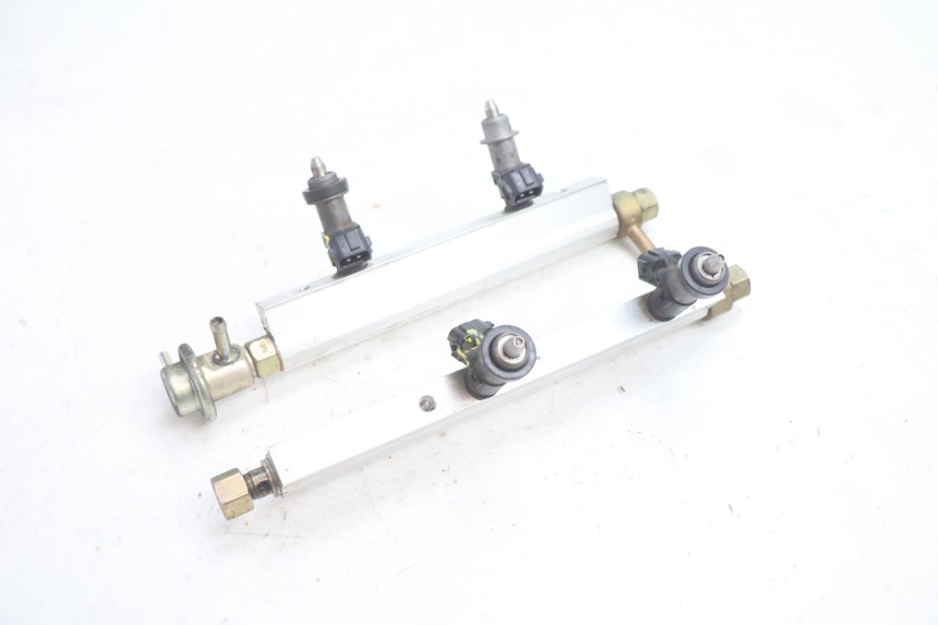 photo de INIETTORE HONDA VFR FI RC46 800 (1998 - 2001) - Stato della superficie e materiale
