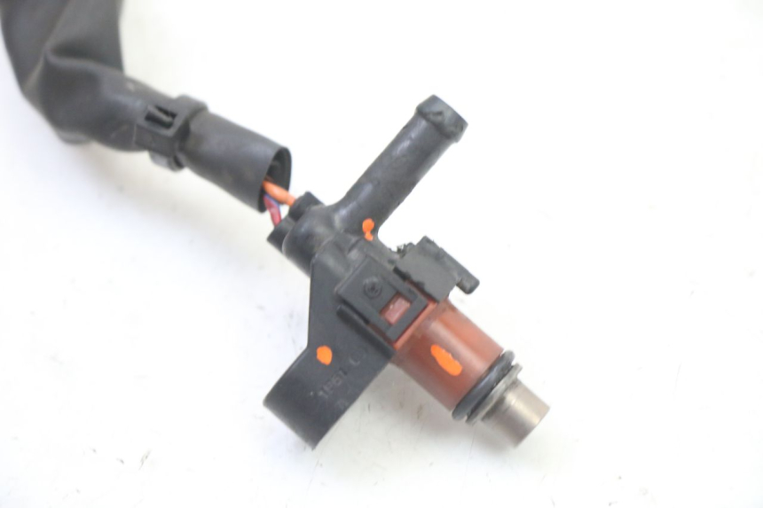 photo de INIETTORE YAMAHA XMAX X-MAX 125 (2006 - 2009) - Zoom sullo stato d'uso