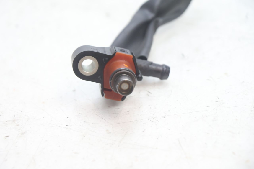 photo de INIETTORE YAMAHA XMAX X-MAX 125 (2006 - 2009) - Altra angolazione