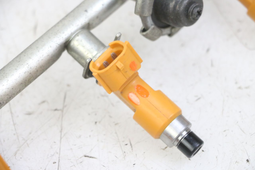 photo de INIETTORE YAMAHA XJ6 ABS 600 (2008 - 2016) - Altra vista dell'articolo