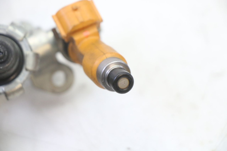 photo de INIETTORE YAMAHA XJ6 ABS 600 (2008 - 2016) - Vista d'insieme del prodotto