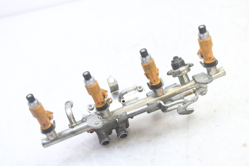 photo de INIETTORE YAMAHA XJ6 ABS 600 (2008 - 2016) - Dettagli dei punti di fissaggio