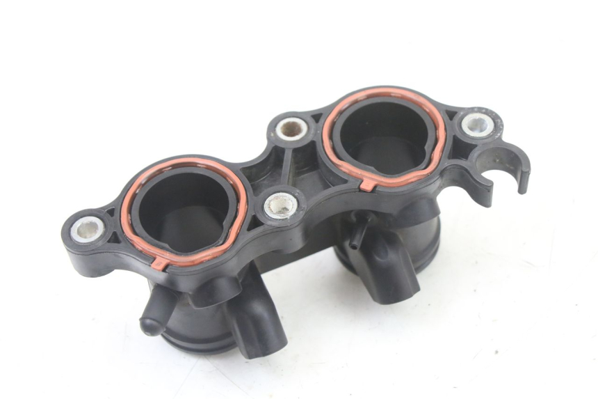 photo de INIETTORE YAMAHA YP T-MAX TMAX 530 (2017 - 2020) - Stato della superficie e materiale