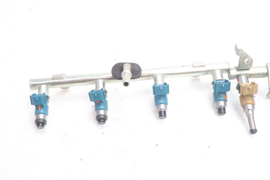 photo de INIETTORE YAMAHA YZF R6 600 (2008 - 2009) - Dettaglio del componente