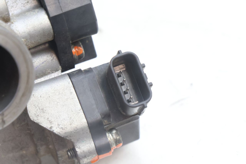 photo de INIEZIONE YAMAHA BW'S BWS 125 (2010 - 2013) - Stato della superficie e materiale