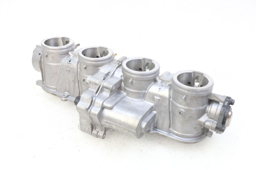 photo de INIEZIONE HONDA CB R 1000 (2018 - 2023) - Altra angolazione