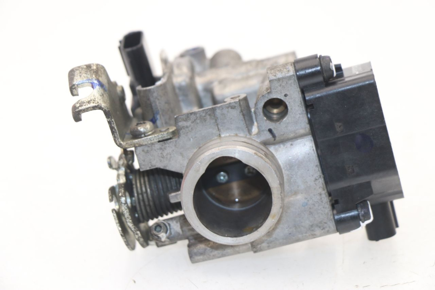 photo de CORPO FARFALLATO HONDA CBF 125 (2009 - 2015) - Vista principale
