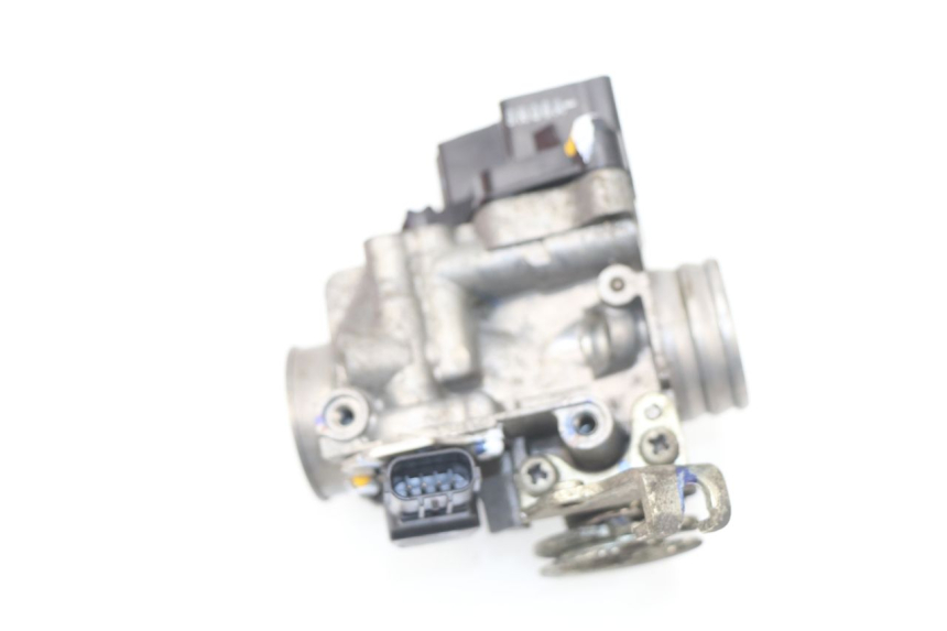 photo de CORPO FARFALLATO HONDA CBF 125 (2009 - 2015) - Vista d'insieme del prodotto