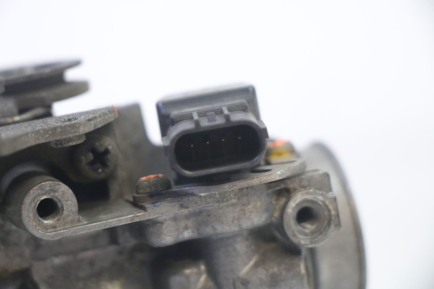 photo de CORPO FARFALLATO HONDA CBF 125 (2009 - 2015) - Vista d'insieme del prodotto