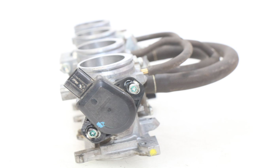 photo de INIEZIONE HONDA CBRF CBR-F PC41 600 (2011 - 2013) - Zoom sullo stato d'uso