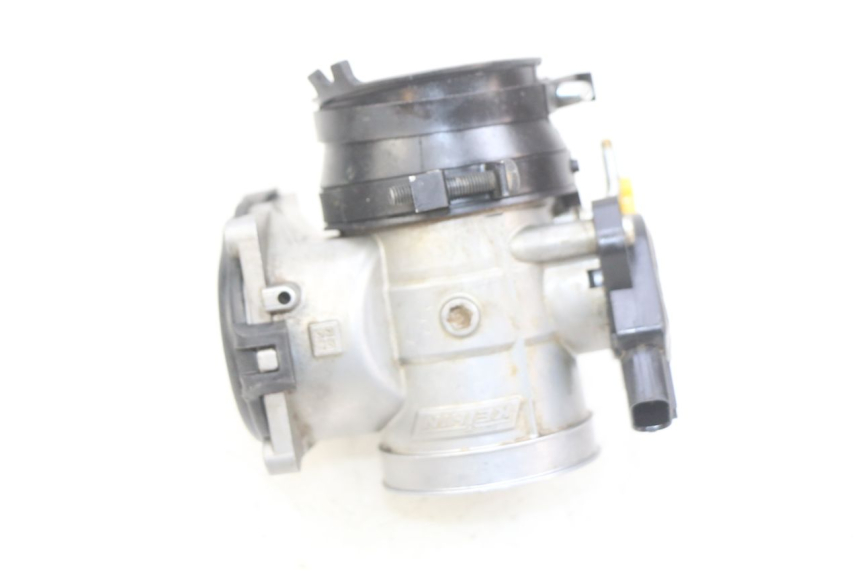 photo de INIEZIONE HONDA CRF CR-F 450 (2009 - 2012) - Caratteristiche distintive