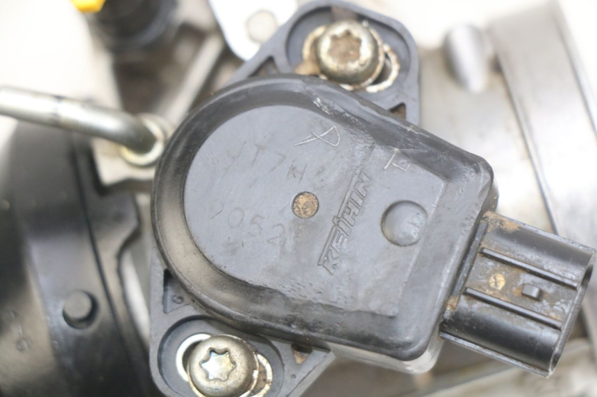 photo de INIEZIONE HONDA CRF CR-F 450 (2009 - 2012) - Zoom sullo stato d'uso