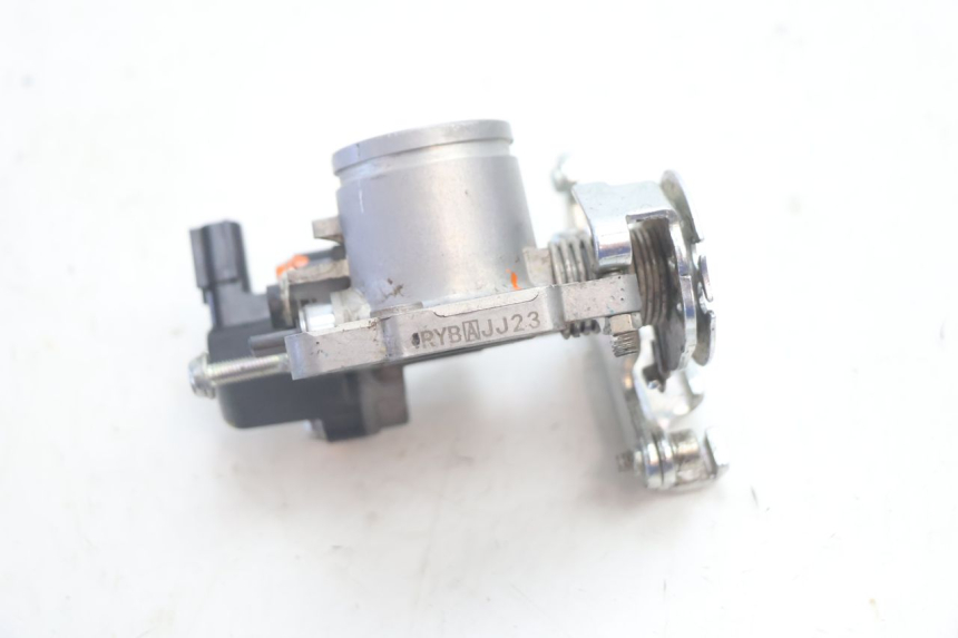 photo de CORPO FARFALLATO HONDA CRF CR-F 125 (2020 - 2021) - Zoom sullo stato d'uso