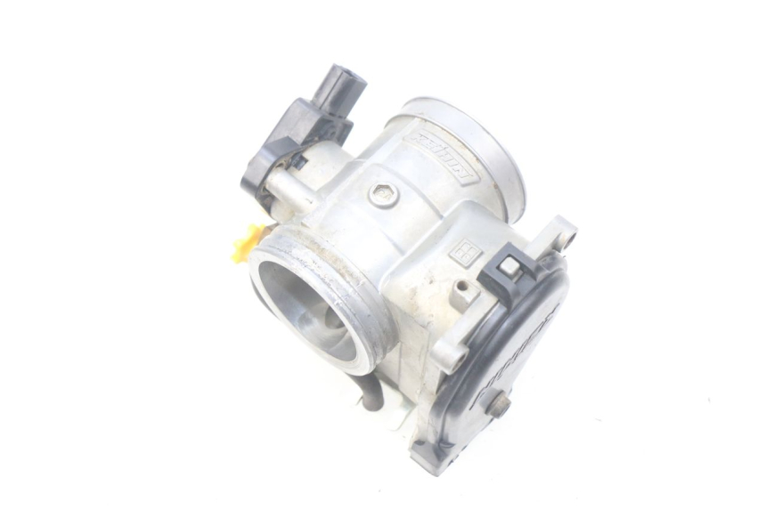 photo de INIEZIONE HONDA CRF 250 (2010 - 2013) - Altra angolazione