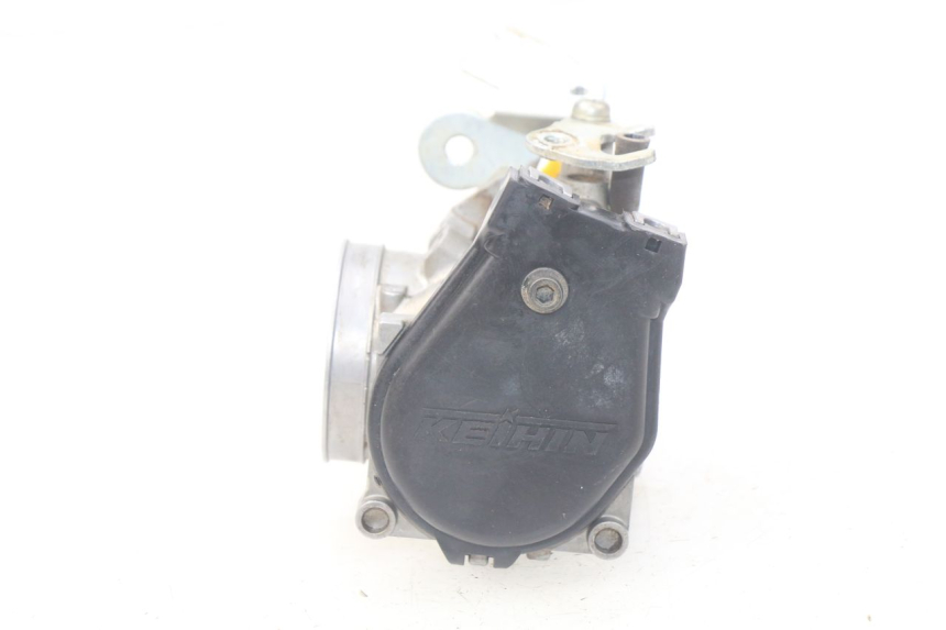 photo de INIEZIONE HONDA CRF 250 (2010 - 2013) - Dettagli dei punti di fissaggio