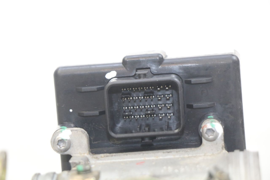 photo de INIEZIONE KYMCO DOWNTOWN ABS 125 (2015 - 2017) - Dettagli dei punti di fissaggio