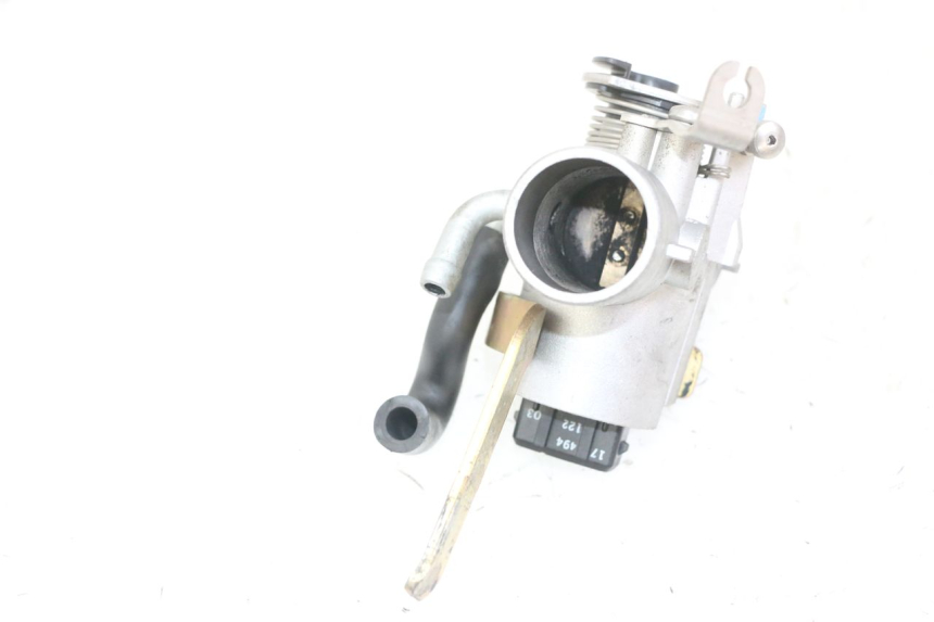 photo de CORPO FARFALLATO PEUGEOT ELYSTAR 125 (2002 - 2007) - Zoom sullo stato d'uso