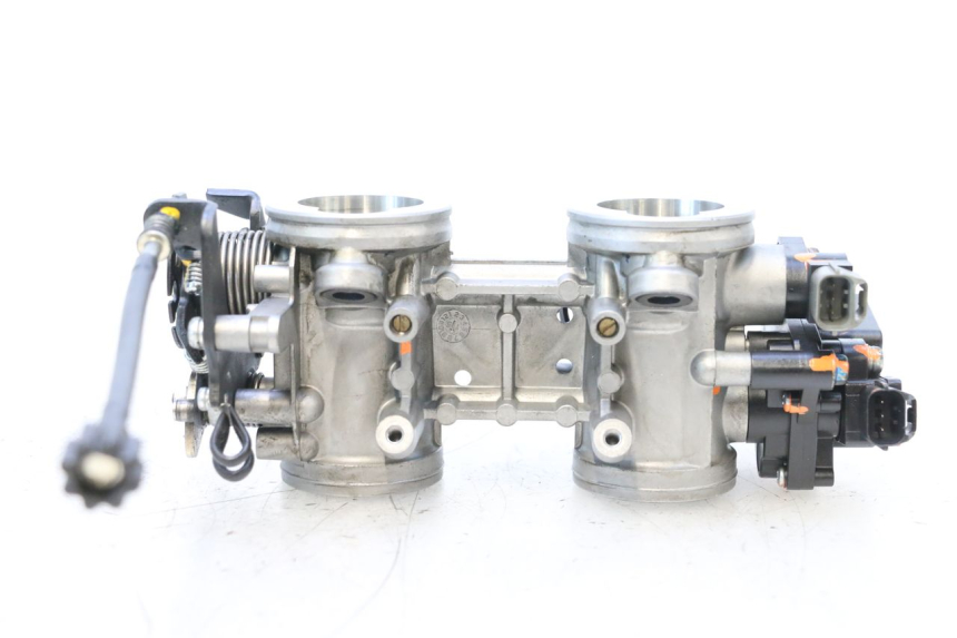 photo de CORPO FARFALLATO KAWASAKI ER-6 ER6 F ABS 650 (2012 - 2016) - Dettaglio del componente