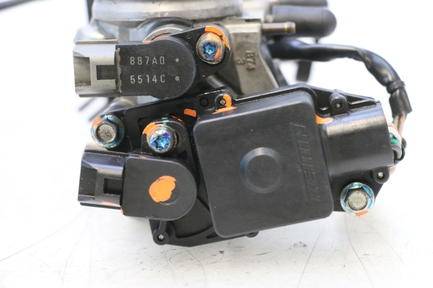 photo de CORPO FARFALLATO KAWASAKI ER-6 ER6 F ABS 650 (2012 - 2016) - Caratteristiche distintive