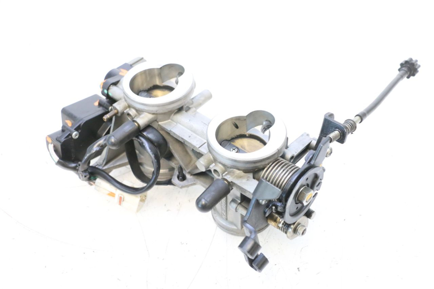 photo de CORPO FARFALLATO KAWASAKI ER-6 ER6 F ABS 650 (2012 - 2016) - Ispezione visiva dettagliata