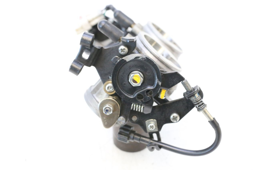 photo de CORPO FARFALLATO KAWASAKI ER-6 ER6 F ABS 650 (2012 - 2016) - Altra angolazione