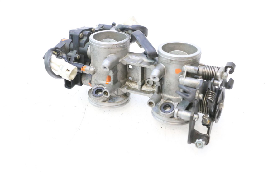 photo de CORPO FARFALLATO KAWASAKI ER-6 ER6 N 650 (2005 - 2009) - Vista principale