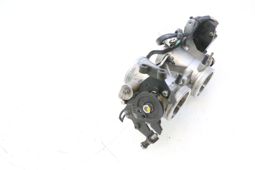 photo de CORPO FARFALLATO KAWASAKI ER-6 ER6 N 650 (2005 - 2009) - Dettaglio del componente