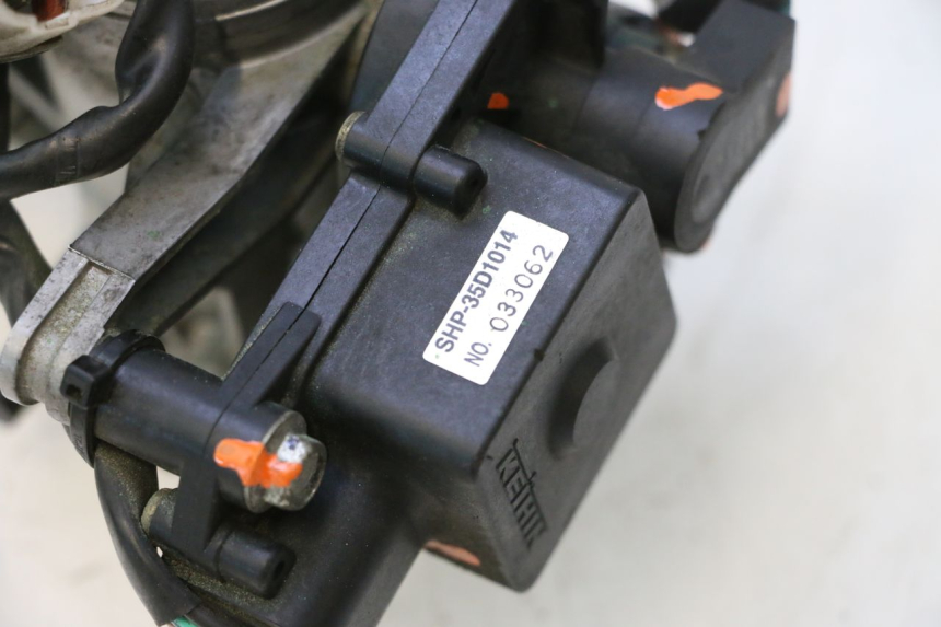 photo de CORPO FARFALLATO KAWASAKI ER-6 ER6 N 650 (2005 - 2009) - Ricambio usato controllato