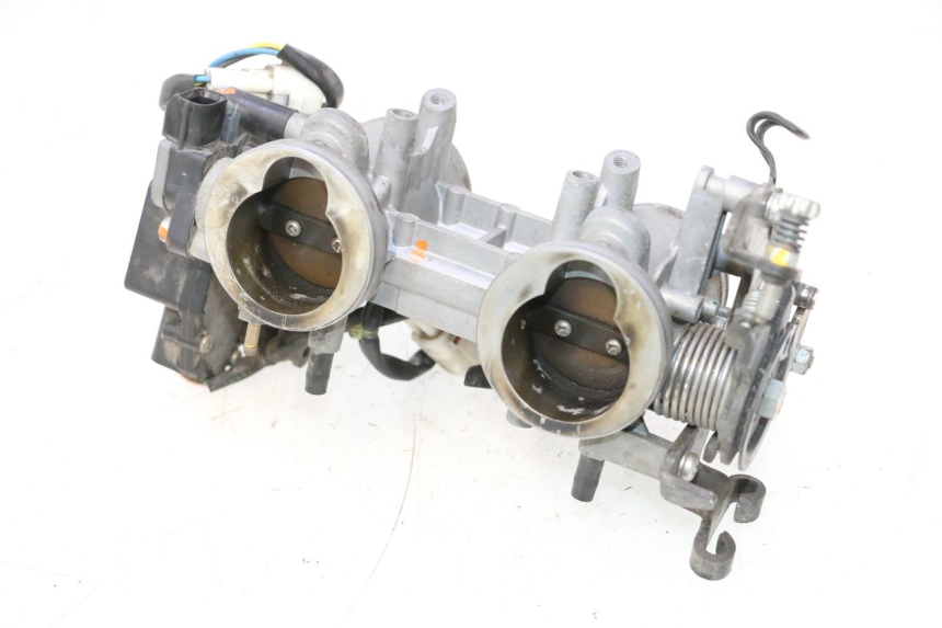photo de CORPO FARFALLATO KAWASAKI ER-6 ER6 N 650 (2005 - 2009) - Vista principale