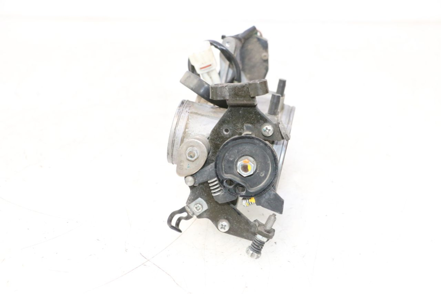 photo de CORPO FARFALLATO KAWASAKI ER-6 ER6 N 650 (2005 - 2009) - Stato della superficie e materiale