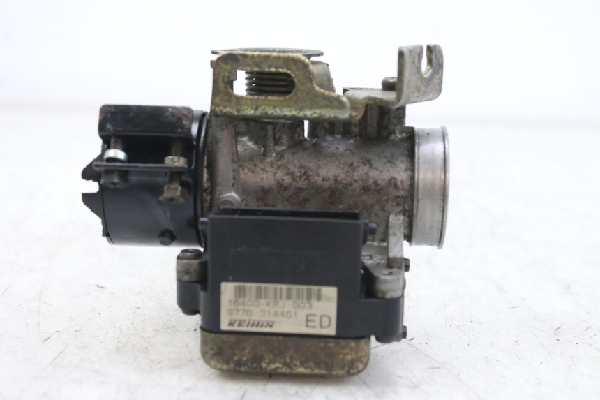 photo de INIEZIONE HONDA FES S-WING SWING ABS 125 (2007 - 2015) - Stato della superficie e materiale