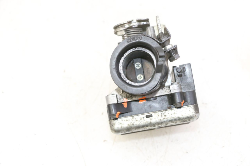 photo de INIEZIONE HONDA FES S-WING SWING ABS 125 (2007 - 2015) - Primo piano tecnico