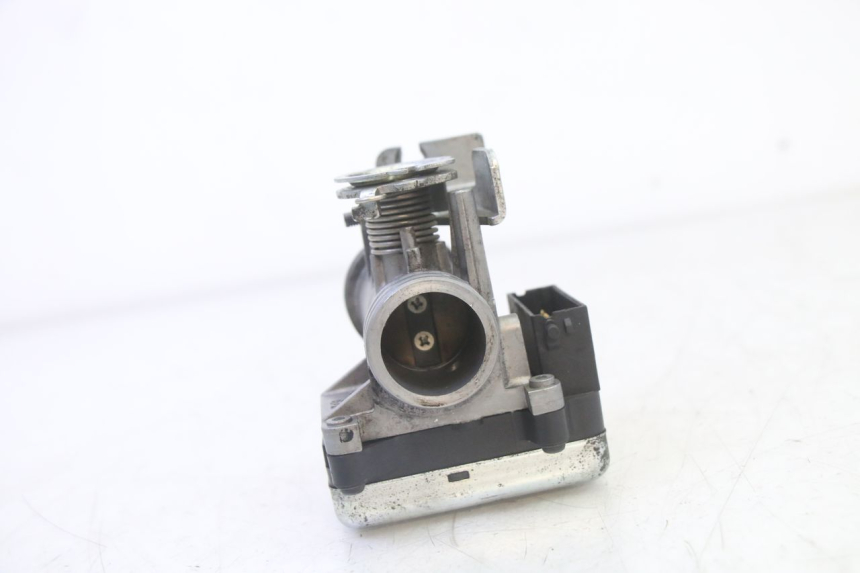 photo de INIEZIONE HONDA FES S-WING SWING ABS 125 (2007 - 2015) - Dettaglio del componente