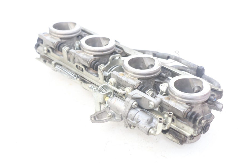 photo de INIEZIONE YAMAHA FJR ABS 1300 (2006 - 2012) - Primo piano tecnico